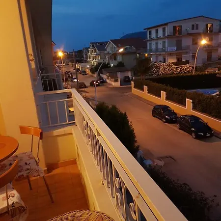 Marinella Apartman Pizzo